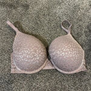 Pink Victoria’s Secret Cheetah Bra